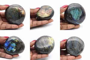 Ciottoli di labradorite