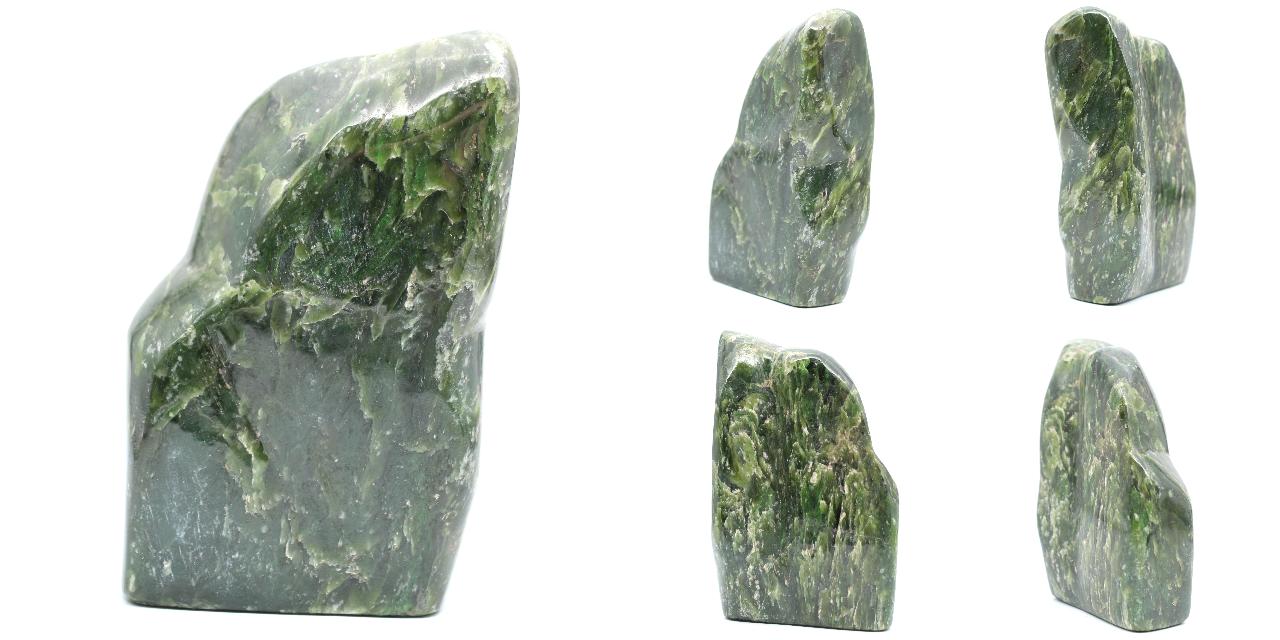 Roccia di giada nefrite naturale Afghanistan 830gr 19cm, 124€