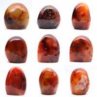 Piccolo pezzo di corniola lucidata - Esemplare minerale decorativo (Madagascar) Piccolo pezzo di corniola lucidata - Esemplare minerale decorativo (Madagascar)