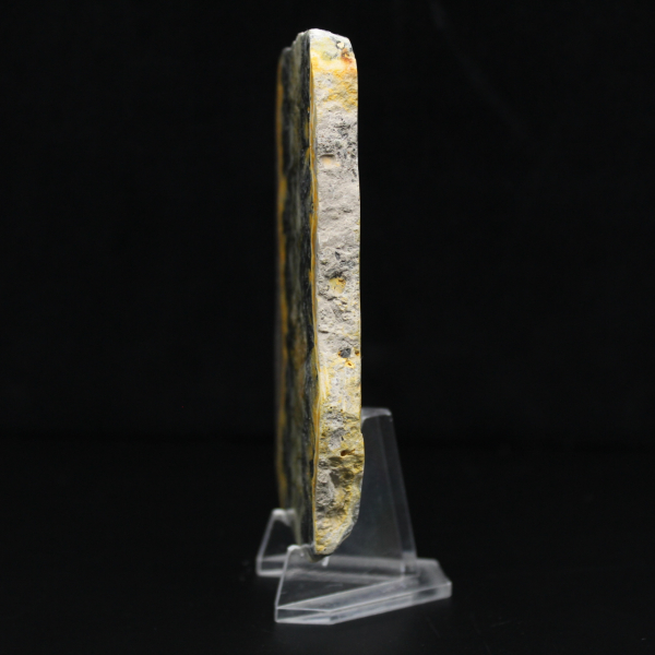 Lastra sottile di diaspro calabrone lucidato