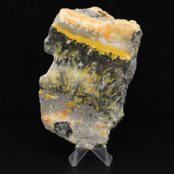 Placca decorativa in diaspro a forma di calabrone - 130 g