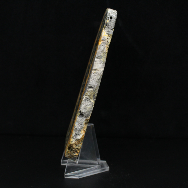 Placca di diaspro calabrone: frammento di Giava