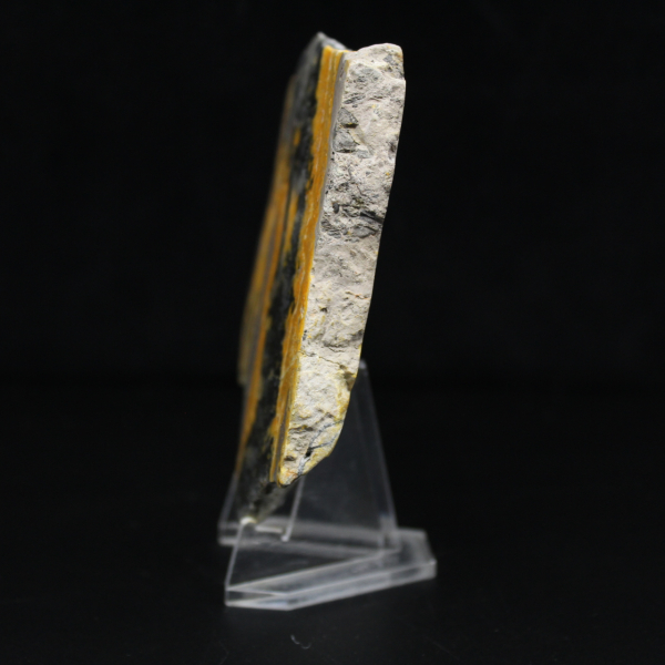 Esemplare di diaspro a forma di bombo lucidato - 105 g