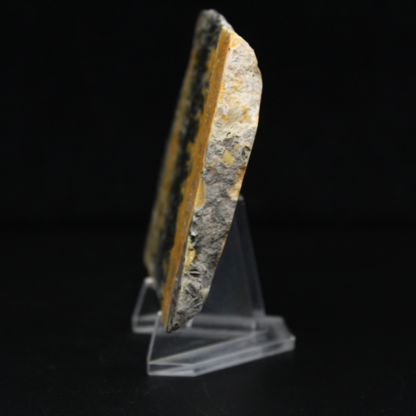 Piccola placca lucidata di diaspro calabrone