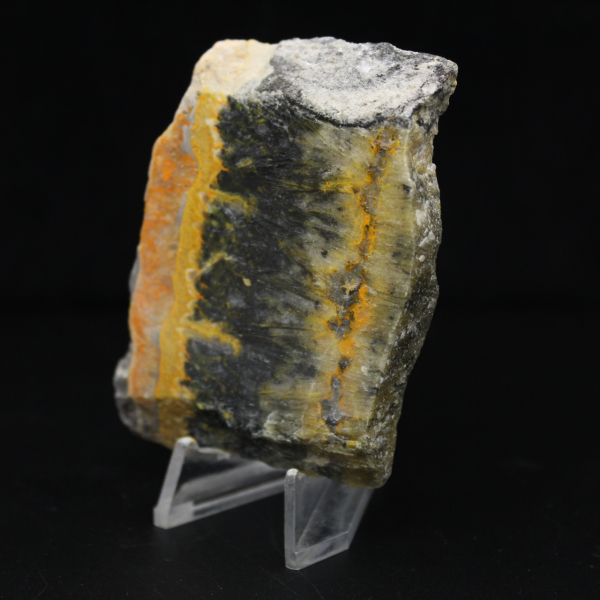 Piccola placca lucidata di diaspro calabrone