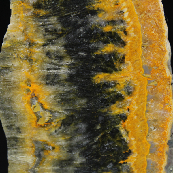 Piccola placca lucidata di diaspro calabrone