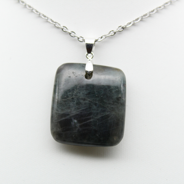 Ciondolo quadrato in labradorite naturale