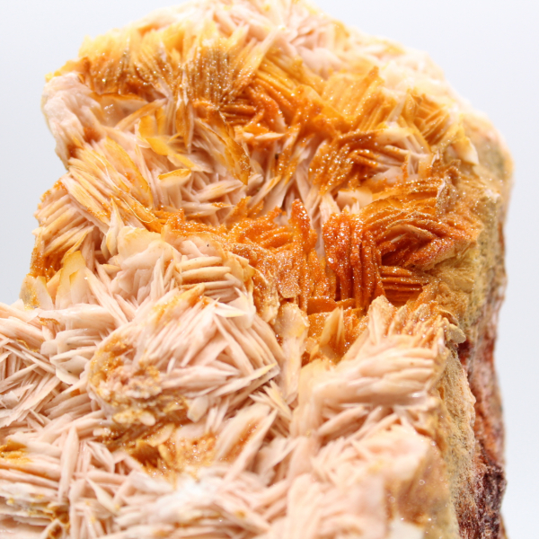 Barite arancione marocchina con cristalli strutturati