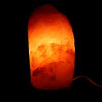 Lampada di roccia di sale del Pakistan