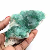 Fluorite naturale grezza in cristalli verdi