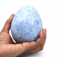 Uovo minerale di calcite blu
