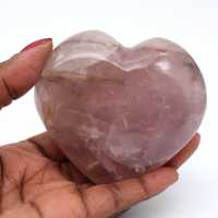 Cuore di quarzo rosa