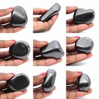 Pietra levigata di shungite