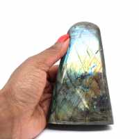 Labradorite naturale lucidata