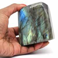 Labradorite naturale lucidata per ornamento