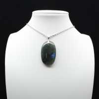 Ciondolo ovale in labradorite