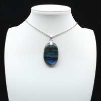 Ciondolo ovale in labradorite