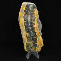 Placca di diaspro calabrone: frammento di Giava