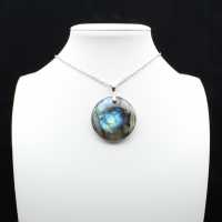 Ciondolo rotondo in labradorite