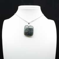 Ciondolo quadrato in labradorite naturale