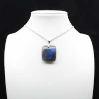 Ciondolo in pietra di labradorite quadrata