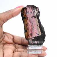 Pietra di Rodonite naturale minerale grezzo e unico