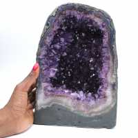 Grande geode di ametista brasiliana per decorazione d'interni e collezione