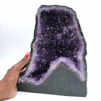  Geode di ametista brasiliana unica di alta qualità con base stabile