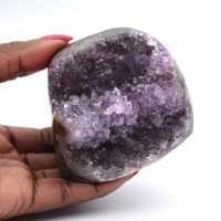 Geode di ametista brasiliana: decorazione e mineralogia