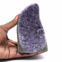 Piccola geode di ametista – Esemplare viola Piccola geode di ametista – Esemplare viola