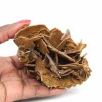 Cristallizzazione marrone della barite dal Marocco