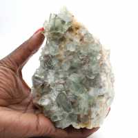 Fluorite verde Marocco: esemplare da collezione su ganga Fluorite verde Marocco: esemplare da collezione su ganga
