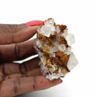 Fluorite verde in miniatura: cristallo marocchino su roccia Fluorite verde in miniatura: cristallo marocchino su roccia