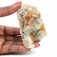 Pietra di fluorite naturale: cristalli verdi su matrice, Marocco