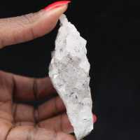 Quarzo piccolo con goethite, roccia naturale grezza 105 g