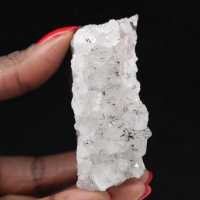 Cristalli di quarzo goethite marocchino, piccola drusa da 120 g