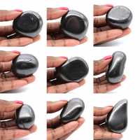 Pietra levigata di shungite