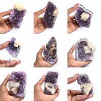 Cristalli di ametista con punti di calcite