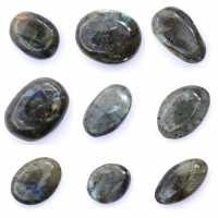 Ciottolo di labradorite