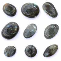 Ciottolo di labradorite