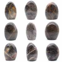 Pietra di luna nera naturale