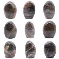 Pietra di luna nera naturale