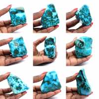 Pietra levigata in Crisocolla del Congo