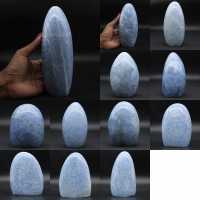 Roccia di calcite blu naturale