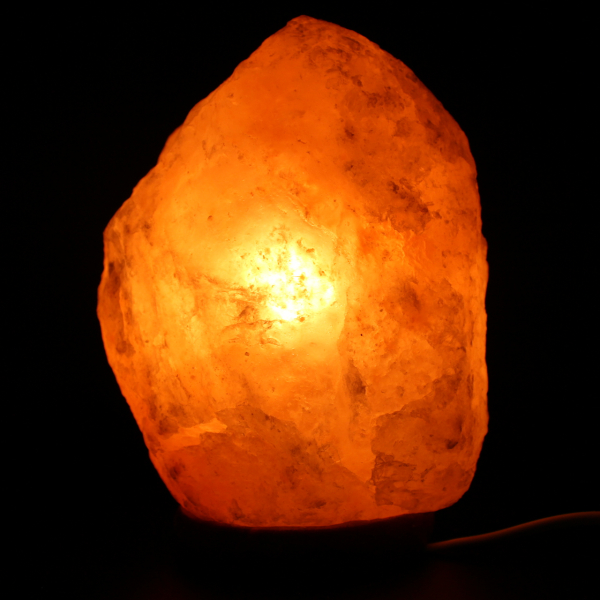 Lampada di roccia di sale dell'Himalaya