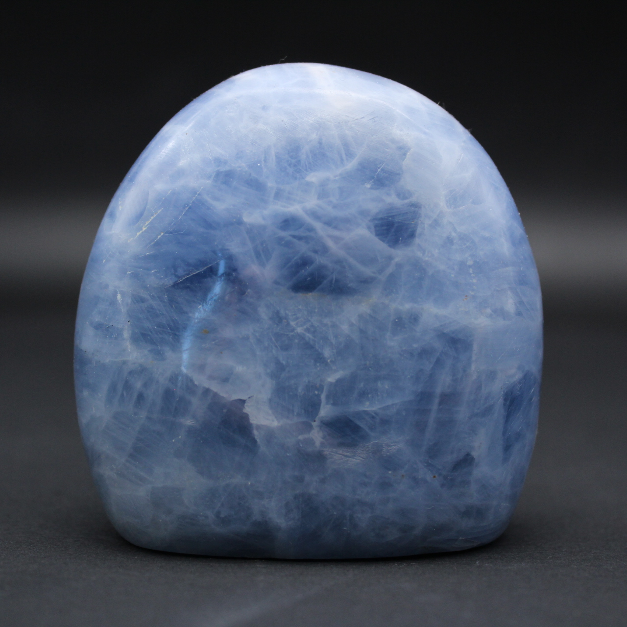 roccia di calcite blu