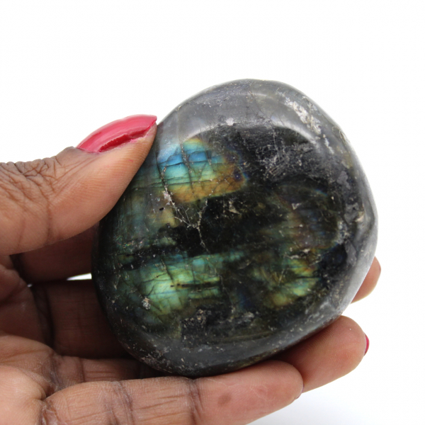 Ciottolo di labradorite del Madagascar