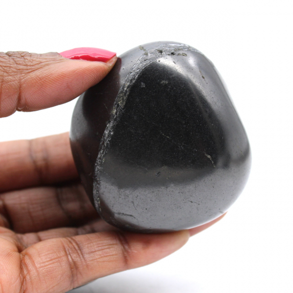 Roccia di shungite naturale