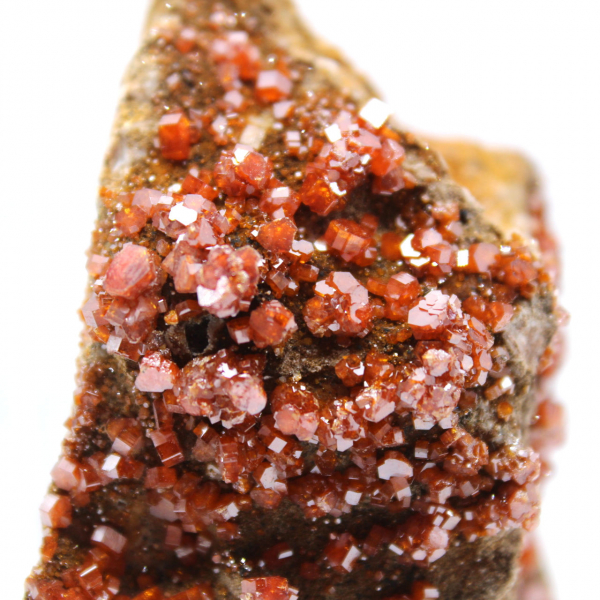 Cristalli naturali di vanadinite