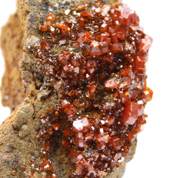 Cristallizzazione della vanadinite naturale